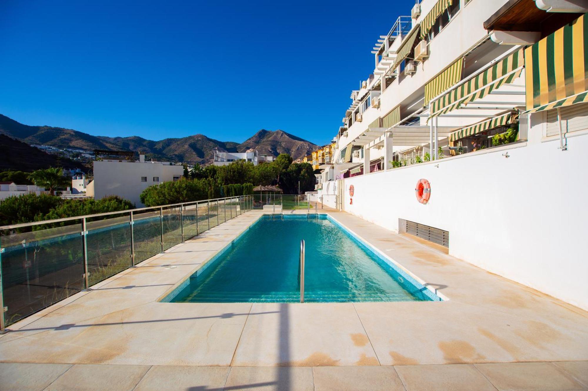 Benalhome - Tu Hogar Con Terraza Y Ducha Exterior Benalmádena Exterior photo