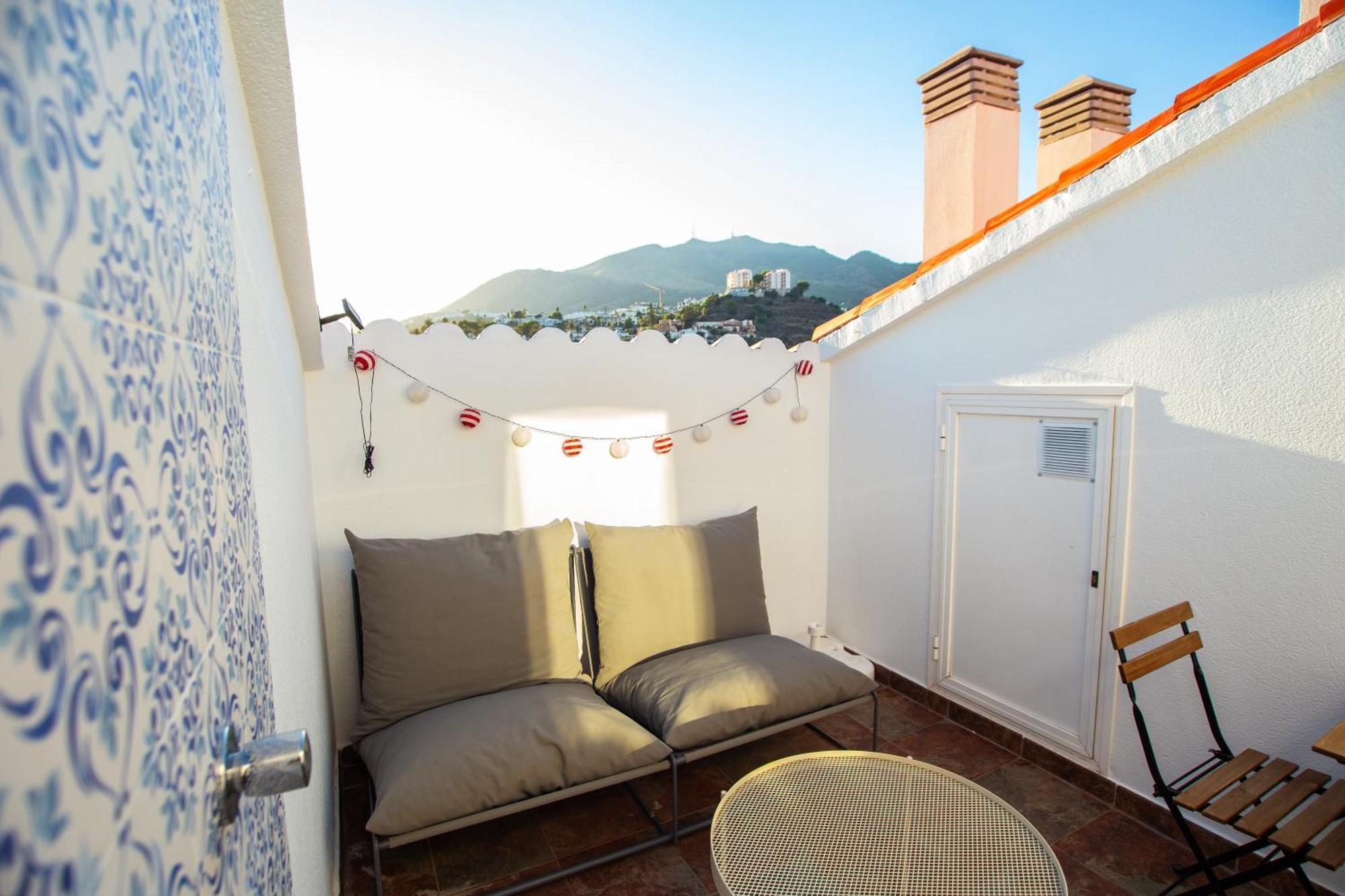 Benalhome - Tu Hogar Con Terraza Y Ducha Exterior Benalmádena Exterior photo